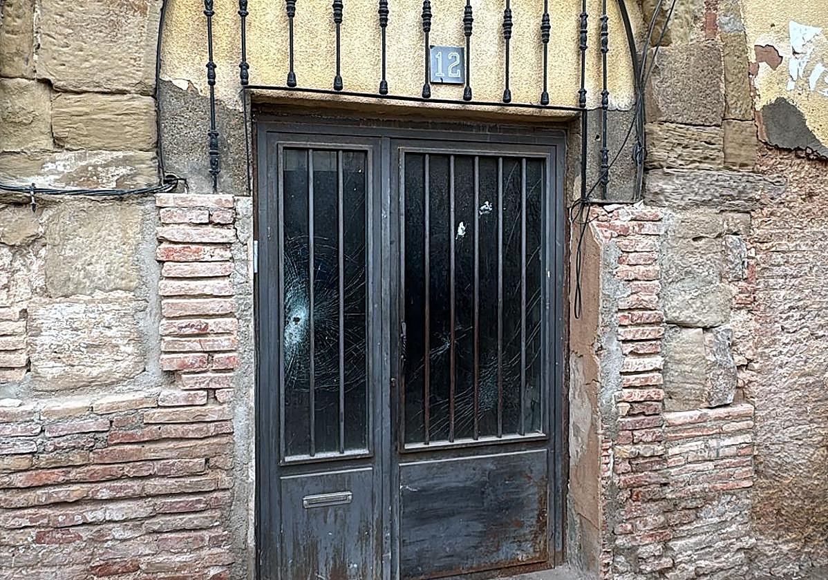 Se derrumba en Calahorra parte de un edificio declarado en ruinas