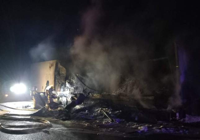 Incendi camió AP 7
