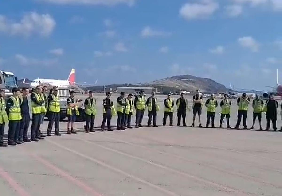 Homenaje al trabajador fallecido en el Aeropuerto de Gran Canaria