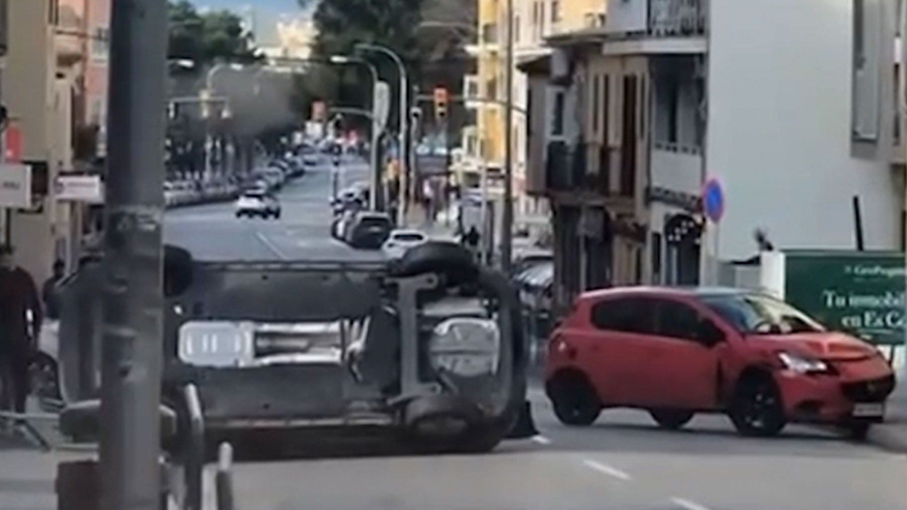 Colisión y vuelco en Palma: un matrimonio hospitalizado tras chocar dos turismos en el Coll d’en Rabassa