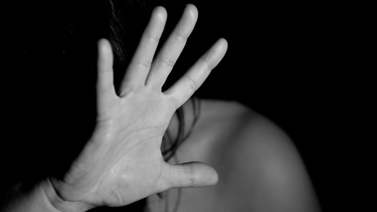 Asisten a una mujer con lesiones en una localidad navarra y descubren una vulneración de orden de alejamiento