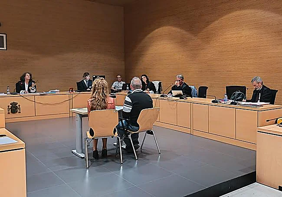 Acusado de homicidio por arrojar a un hombre desde una terraza en Lanzarote se defiende ante el Jurado en Las Palmas