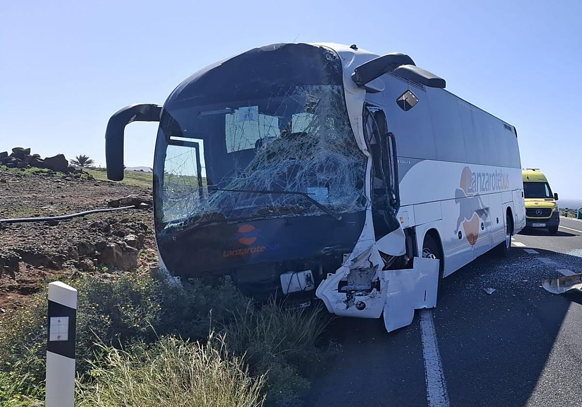 Choque entre varias guaguas en Lanzarote