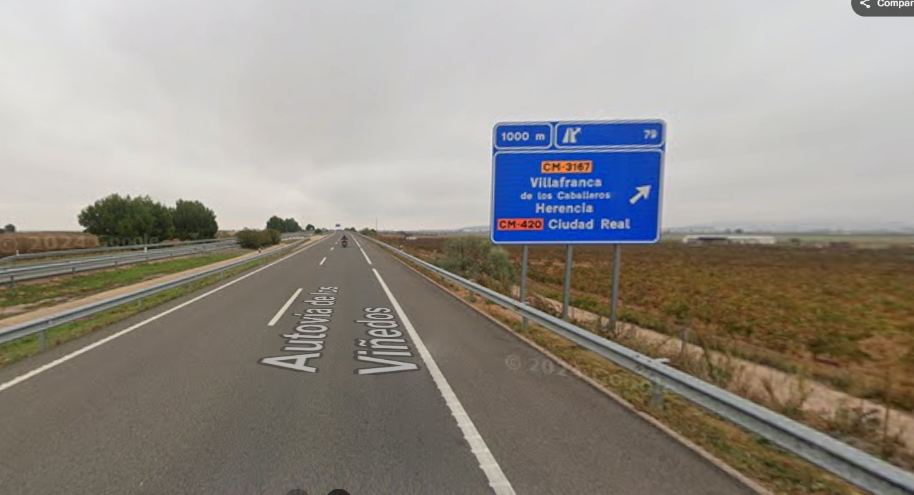 Cinco heridos en colisión frontal en la Autovía de los Viñedos, en Herencia