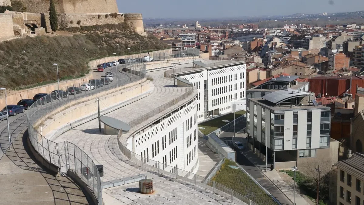 Condenados por ocultar que vendían una vivienda de protección oficial