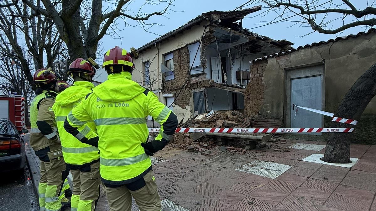 Derrumbe de vivienda en el barrio de Puente Castro de León debido a las lluvias