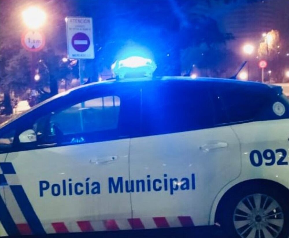 Detenida camarera por agredir a cliente y a policía en un bar de Valladolid.