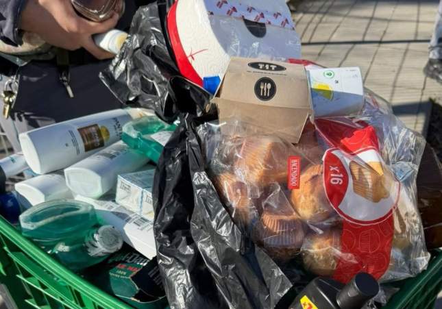 Detenidas cuatro personas por intentar robar más de 900 euros en productos en el Mercadona de Castelldefels