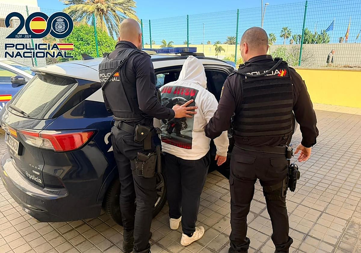 Detenido un joven por un delito contra la salud pública: llevaba encima hachís y crack