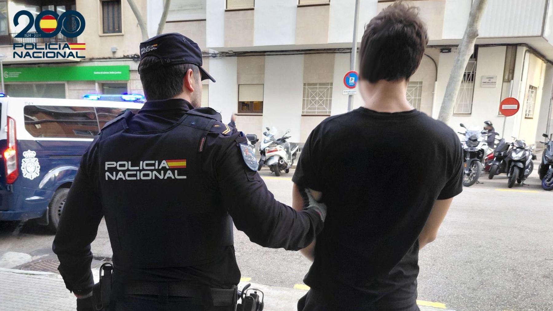 Caos en Palma: embiste un coche, golpea a la conductora y huye tras robarle el vehículo