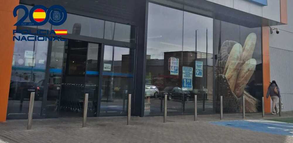 Dos detenidos por varios hurtos en supermercados