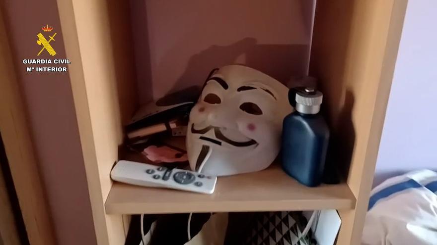 Detenidos los 4 principales miembros del grupo hacker 'Anonymous Fénix'