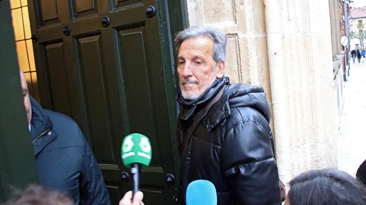Pedro Muñoz, en imagen de arhivo, entrando al juicio en la Audiencia Provincial de León.