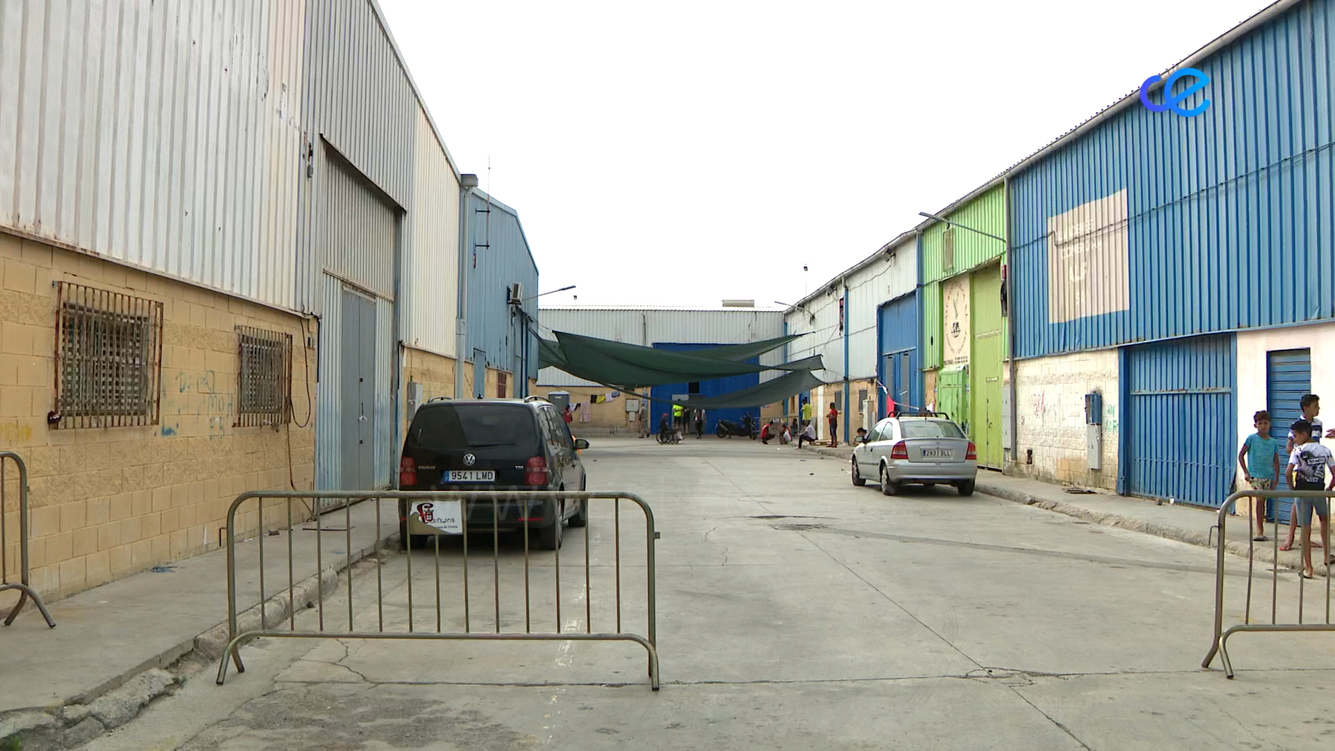 La Policía Nacional detiene a un empresario de Ceuta con un inmigrante sin papeles en las naves