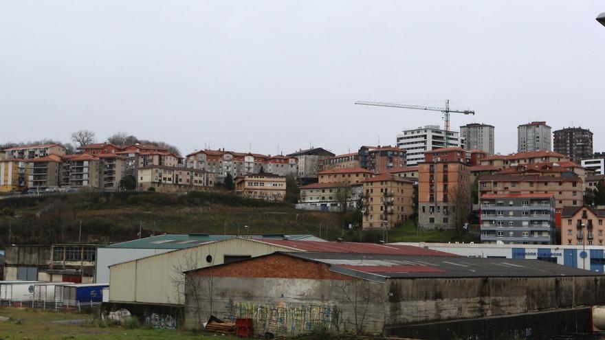 Localizan el cadáver de una persona tras el incendio de una chabola en Altza