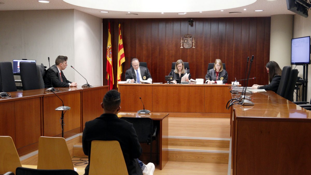 Piden 16 años de prisión al acusado de violar, agredir y amenazar a su expareja en Lleida en el 2023