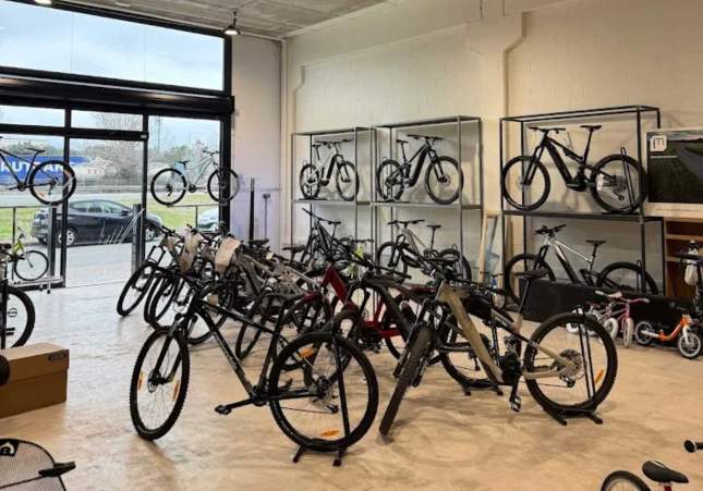 Investigan robo millonario en nave de bicicletas eléctricas en Cardedeu