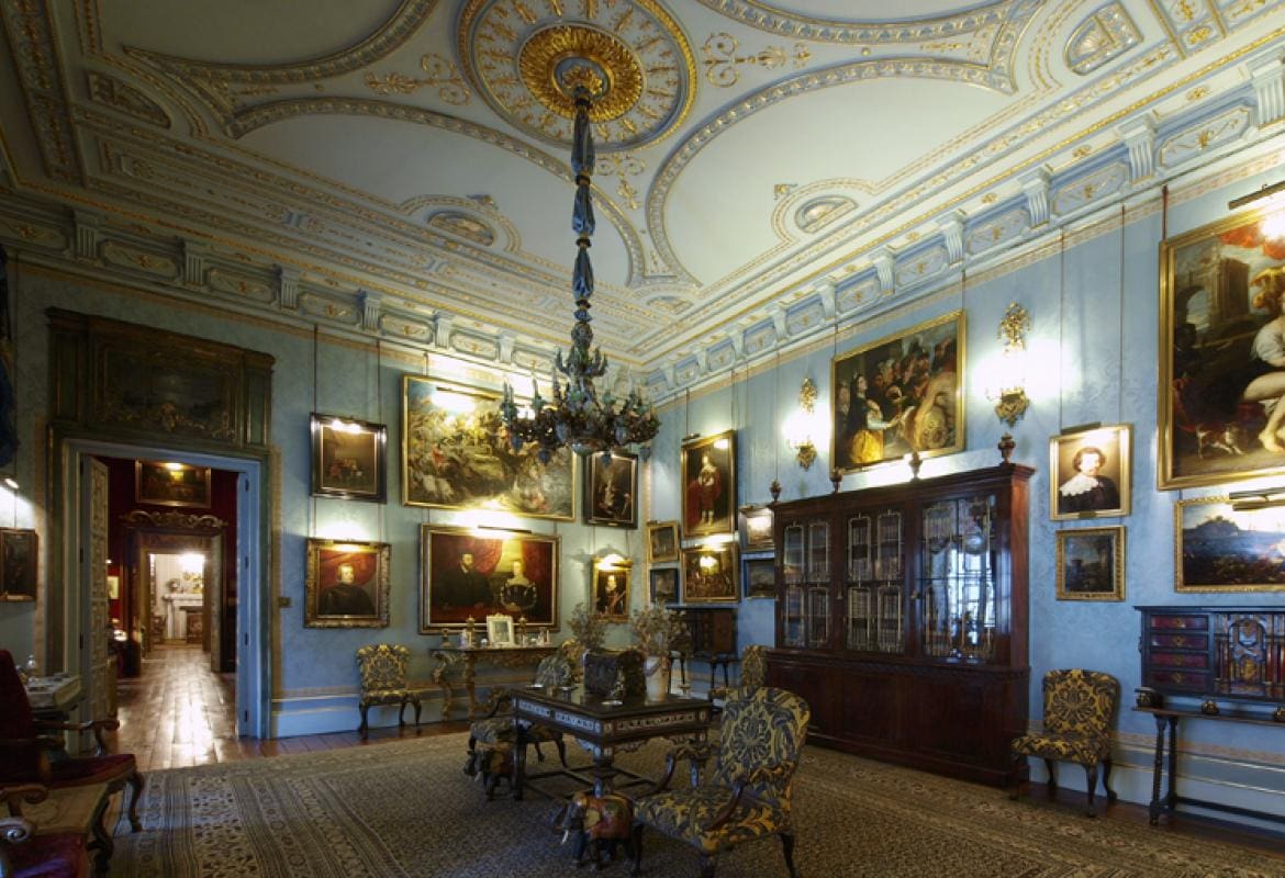 La Policía Nacional recupera el cuadro de Joaquín Sorolla ‘La Chata’ y otras dos obras de José María Carbonero en el Palacio de Liria