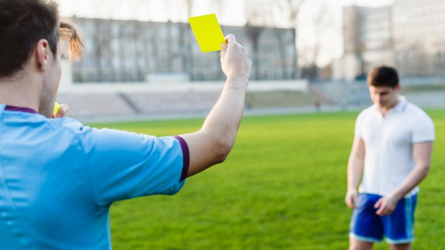 La RFEF suspende al árbitro de Segunda División acusado de agredir sexualmente a una prostituta