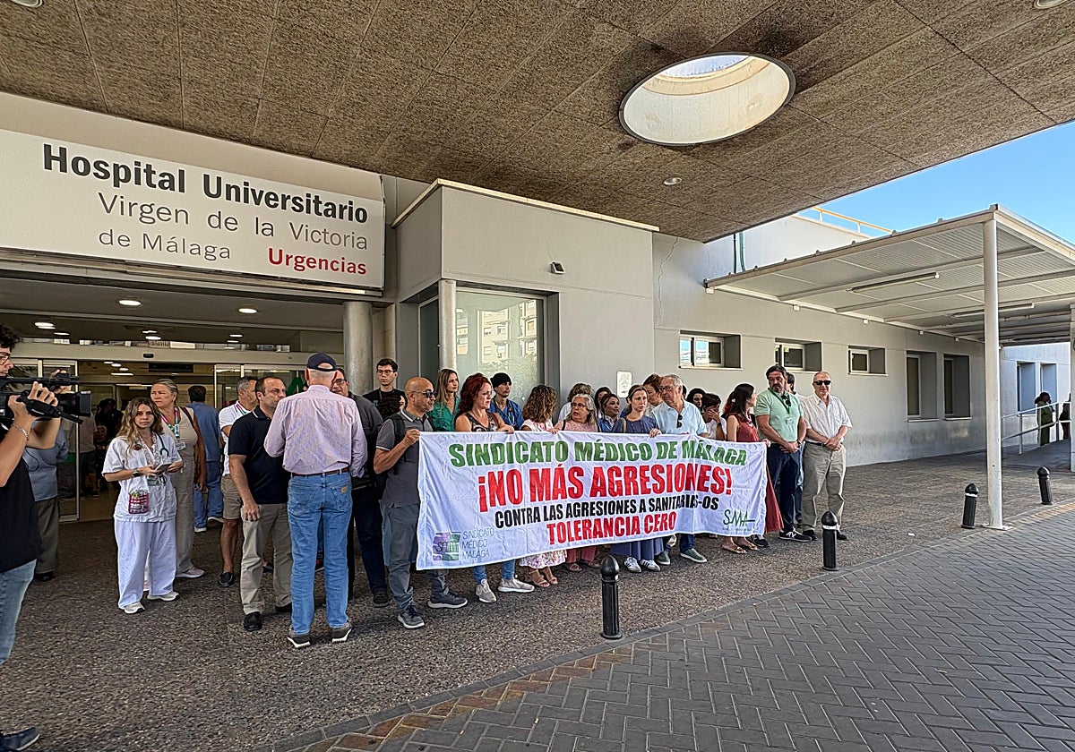Málaga reporta 310 agresiones a sanitarios en 2025: la mayoría son no físicas y las mujeres son las más afectadas