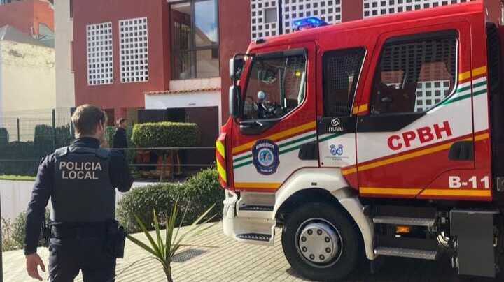 Dos empleados de una empresa de extintores evitan una tragedia en Ayamonte