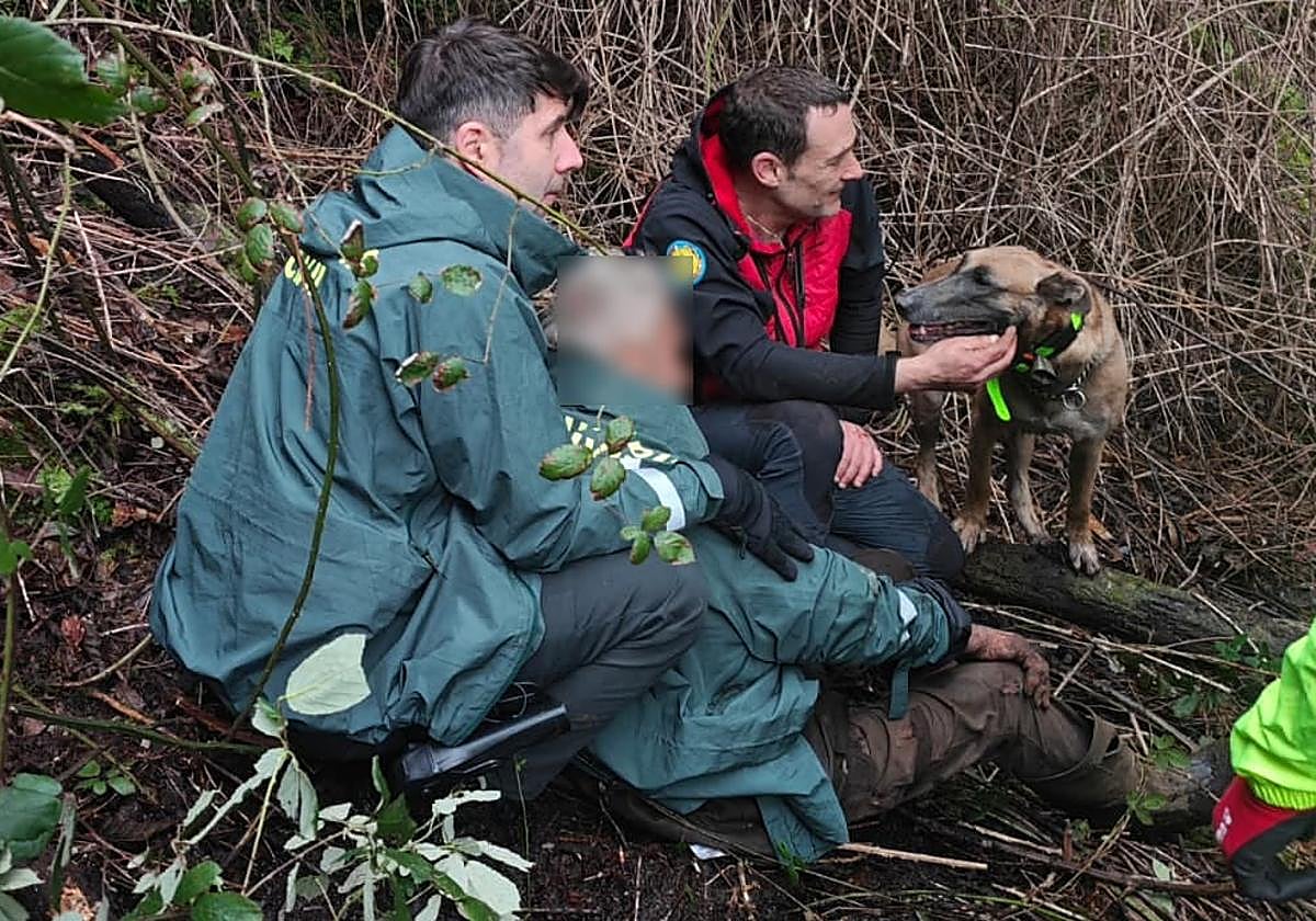Rescatan a Ernesto, de 83 años, tras dos días desaparecido en Oviñana