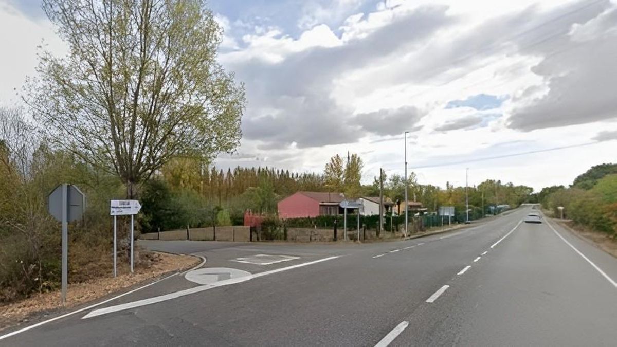 Imagen del punto negro del cruce de Manzaneda de Torío en la carretera autonómica LE-311, León-Collanzo.