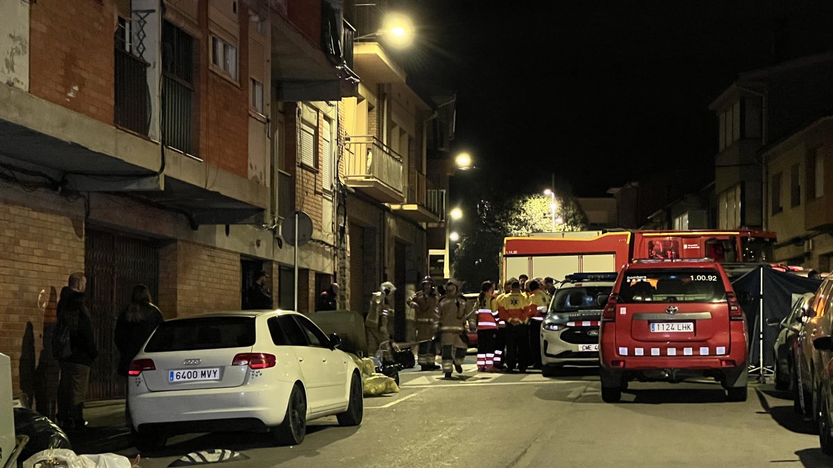 Tragedia en Manlleu: cinco jóvenes fallecen en incendio en bloque de pisos