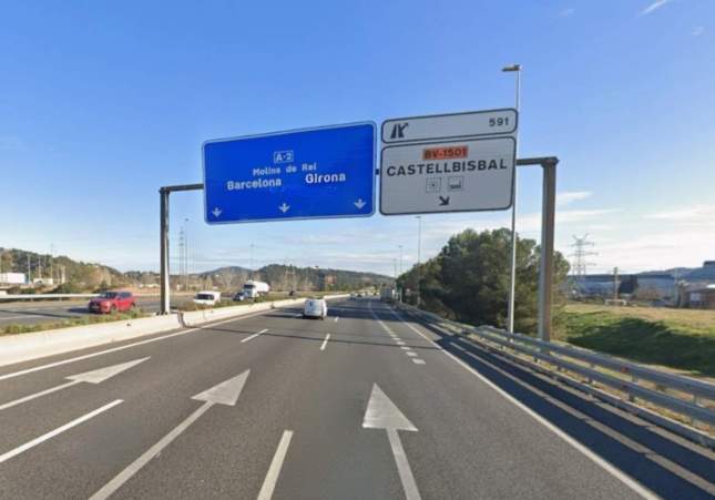 Trágico accidente en la A-2: motorista pierde la vida tras colisionar con un coche en Castellbisbal
