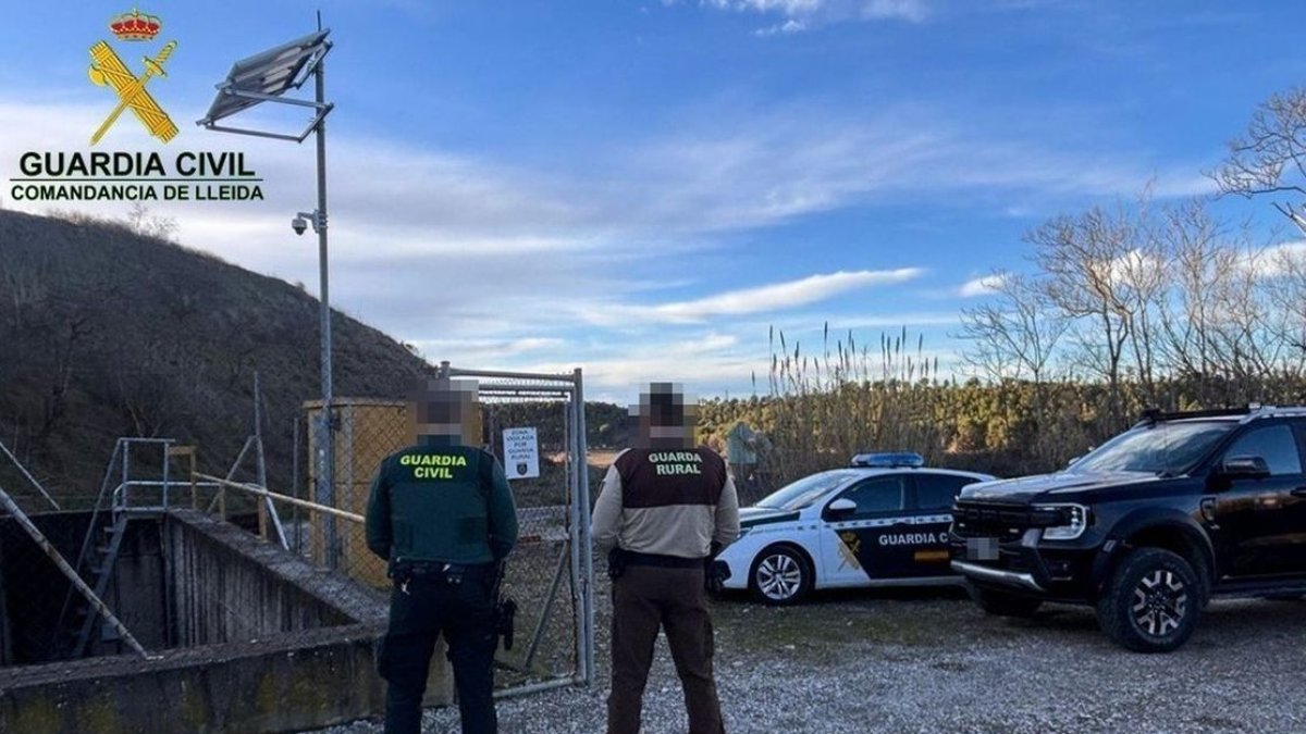 Tres detenidos por robar 54 baterías del canal de Aragón y Catalunya