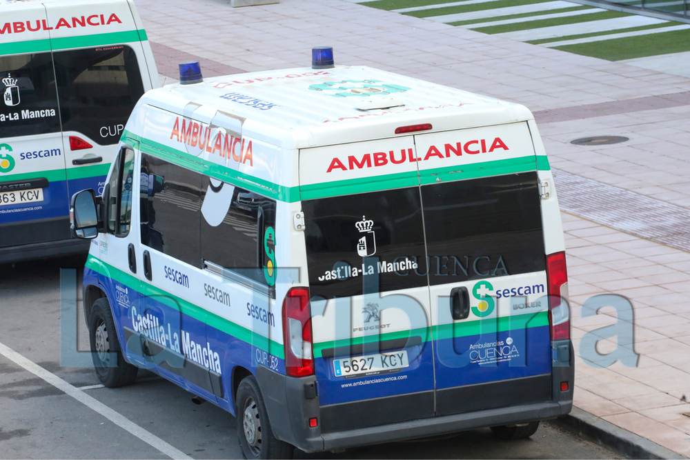 Trasladan al HUCU a un varón de Landete por inhalación de humo