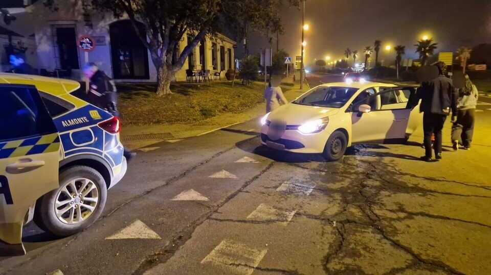 Magnífica actuación policial en Matalascañas: agentes fuera de turno encuentran a una persona desaparecida