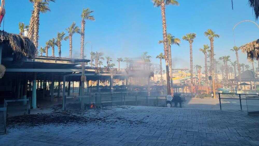 Incendio en hotel de Matalascañas controlado por trabajadores antes de la llegada de los bomberos