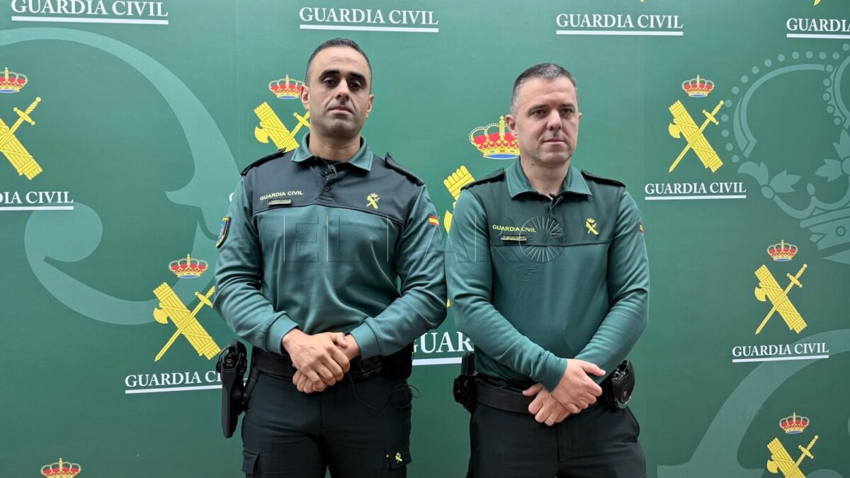 Los agentes Juan Troyano y Ramsis Mohamed, "satisfechos y orgullosos" de haber salvado una vida