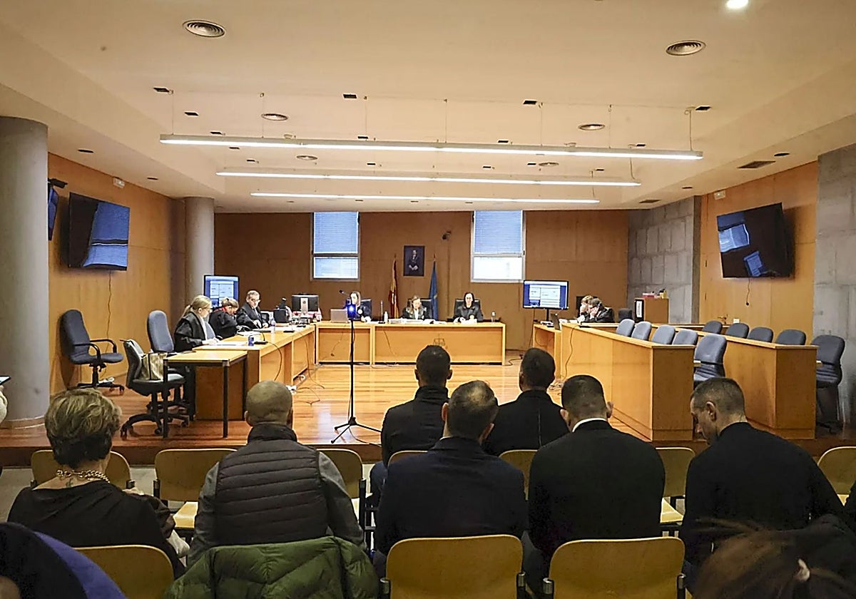 Choque entre magistradas en la conclusión judicial del tiroteo de La Florida en Oviedo: un policía condenado a prisión por lesiones psíquicas