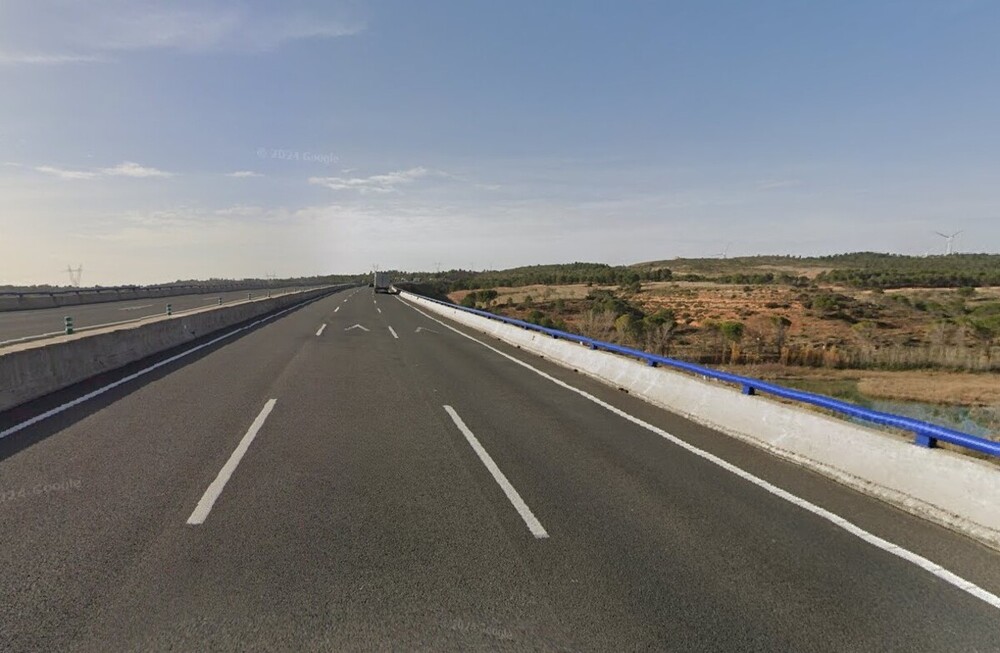 Un accidente de tráfico corta parcialmente la A-3 en El Picazo