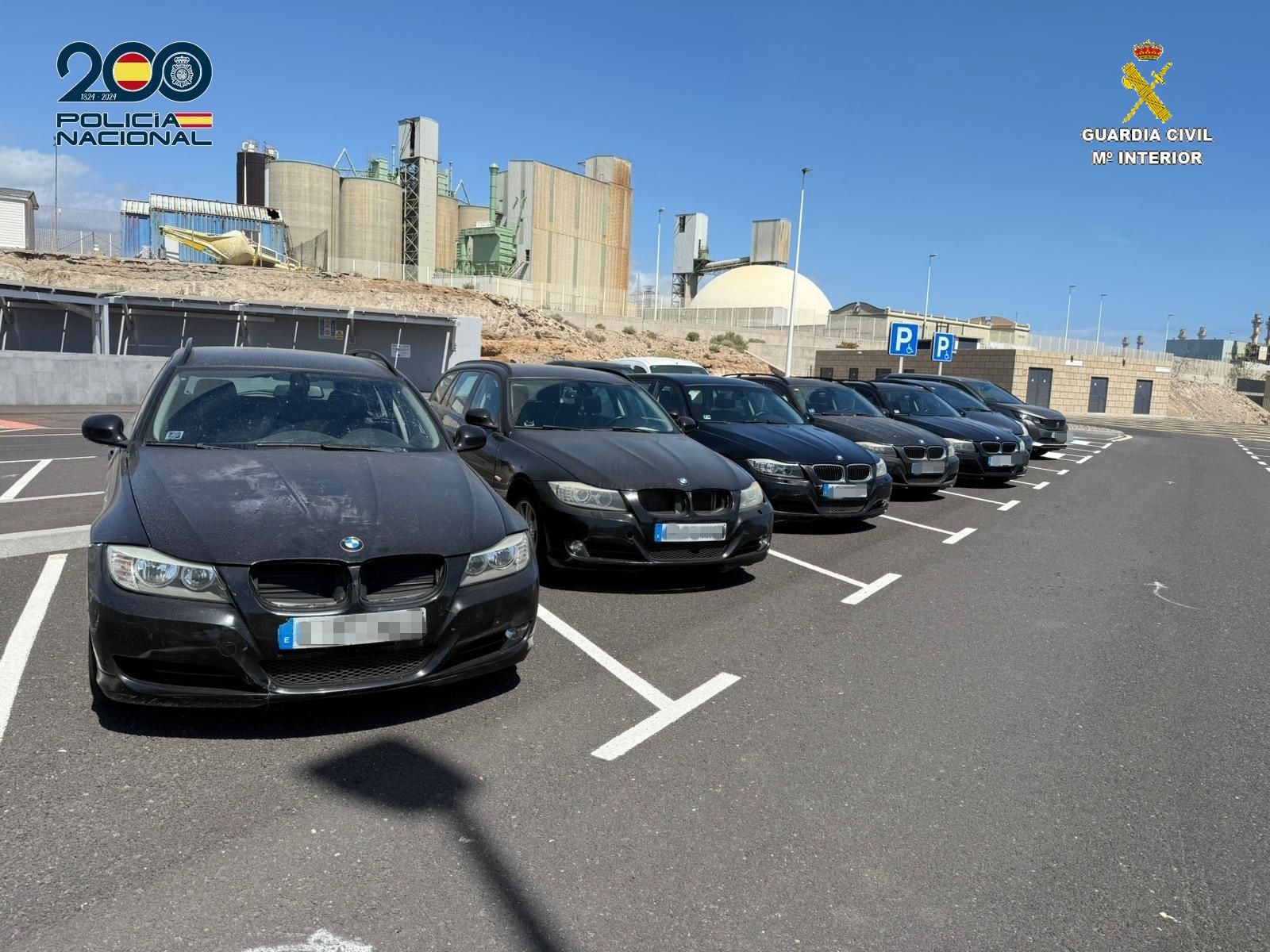 Cae una red dedicada a importar y falsificar vehículos de alta gama robados en Canarias