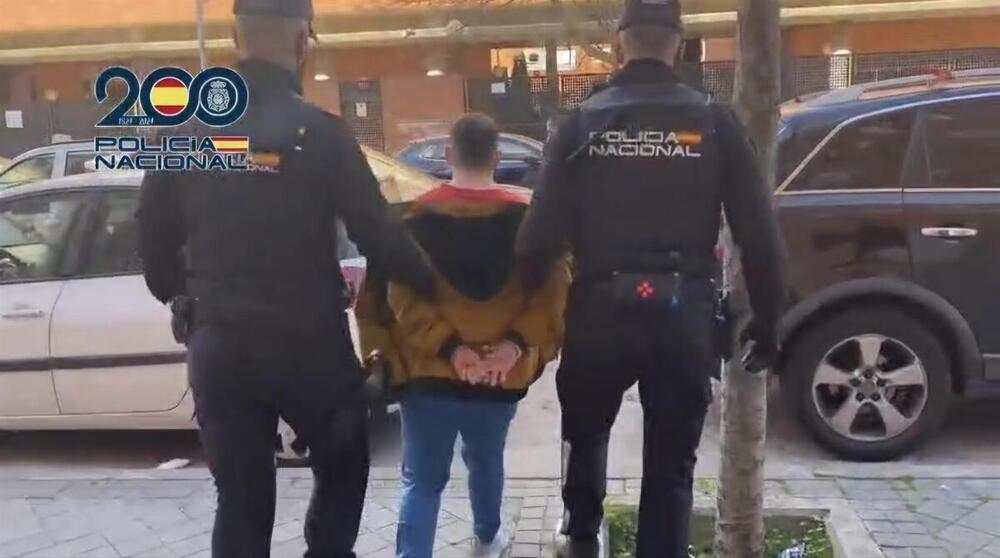 Detenido en Madrid un ‘groomer’ por ciberacosar a niñas menores de edad viviendo «como un fantasma» en condiciones insalubres