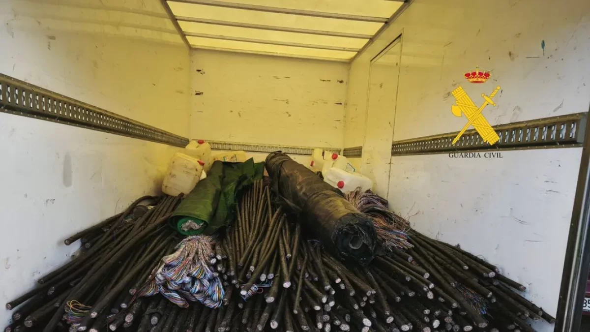 Detenidos tres leridanos en Lugo por robar 5.500 kilos de cable de cobre