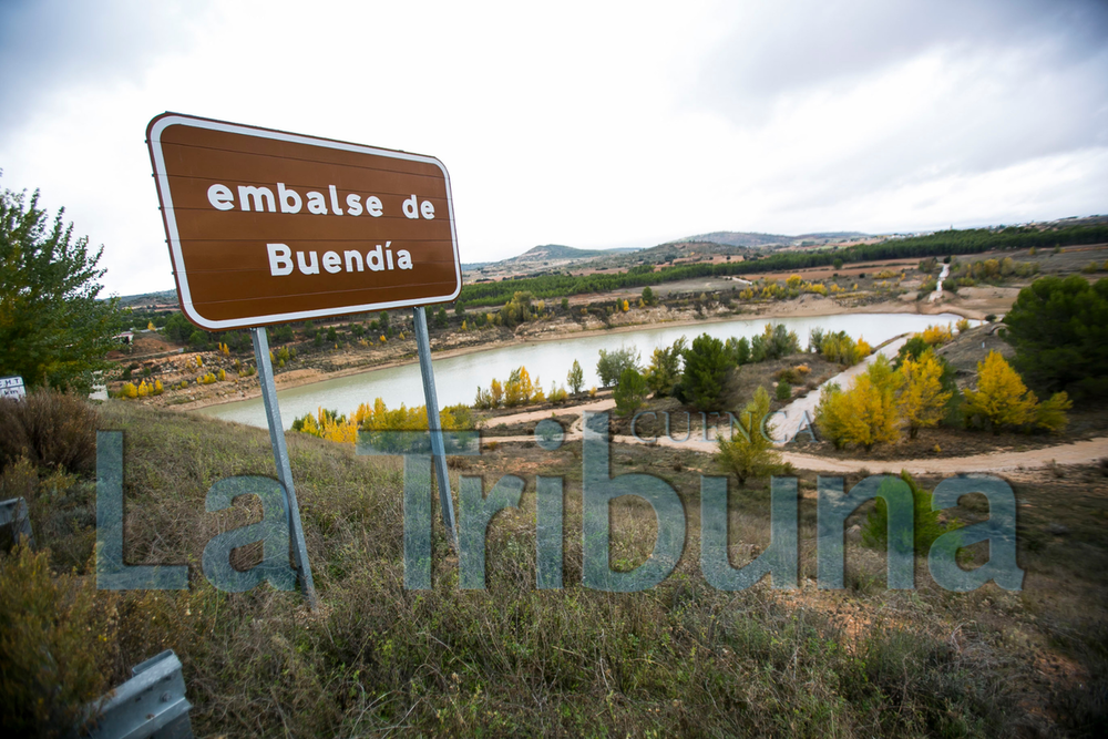 Rescatadas dos personas tras volcar su barca en Buendía