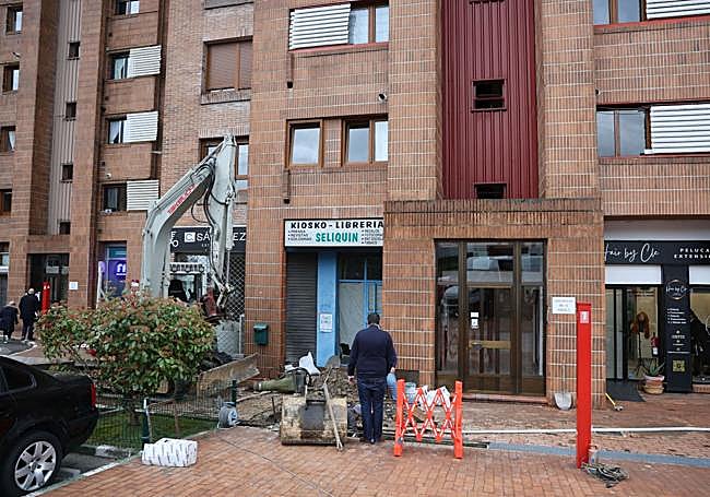 Las obras en uno de los edificios de la zona por las que se produjo la fuga de gas.