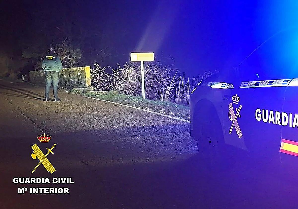 Un hombre secuestra a un taxista en Madrid y se atrinchera en la casa de un pueblo de Burgos