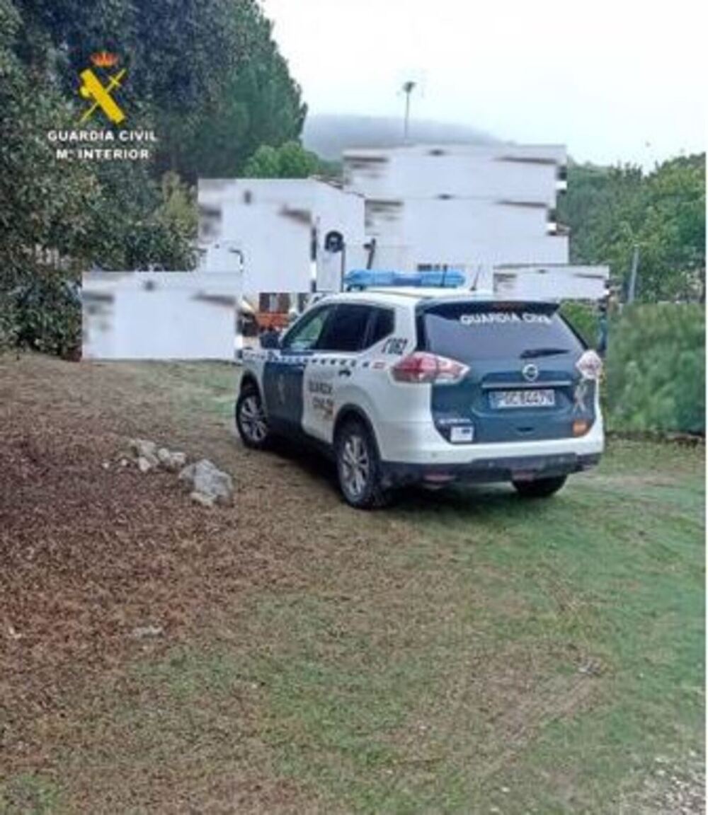 Investigados por dar un palazo a su vecino y rayarle el coche