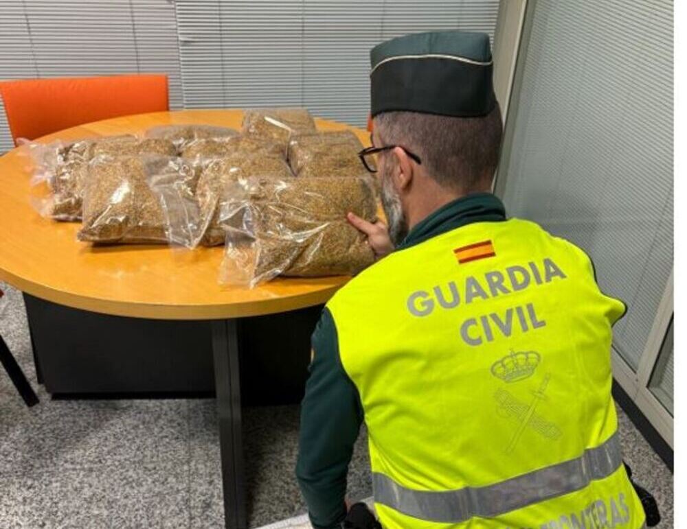 La Guardia Civil intercepta envíos de tabaco de contrabando