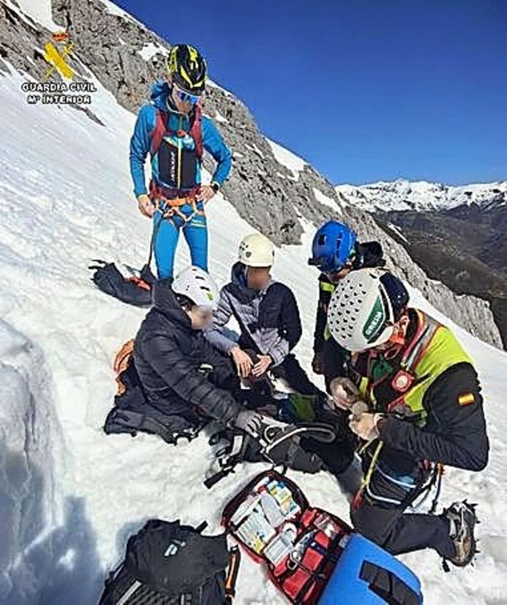 Rescatada una montañera herida en el pico Espigüete