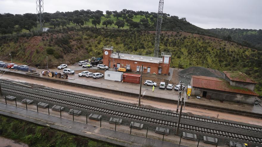 La juez del Tribunal de Instancia de Montoro requiere a Adif que se abstenga de hacer trabajos en el tramo de Adamuz sin preaviso de 15 días