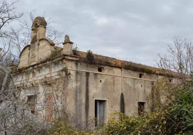 Rescatados cuatro menores atrapados en hospital abandonado de Esparreguera