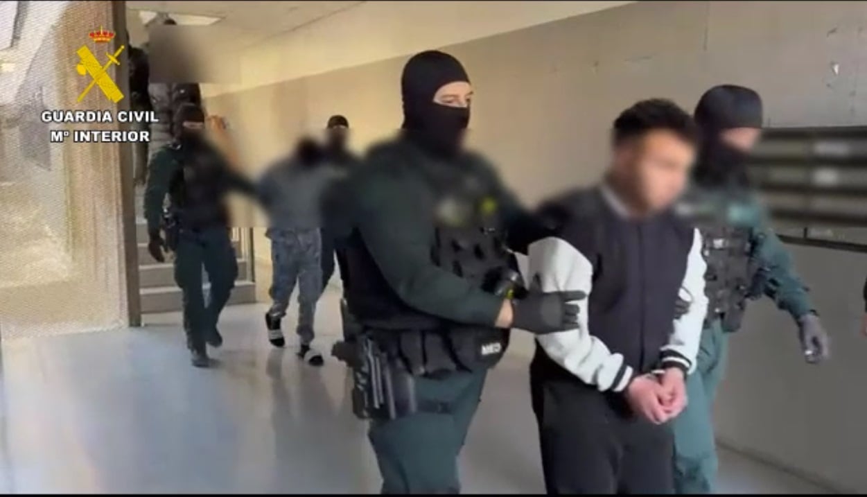 Una banda de argelinos detenida por 20 robos en Mallorca presumía de cobrar la ‘paguita’ de Pedro Sánchez