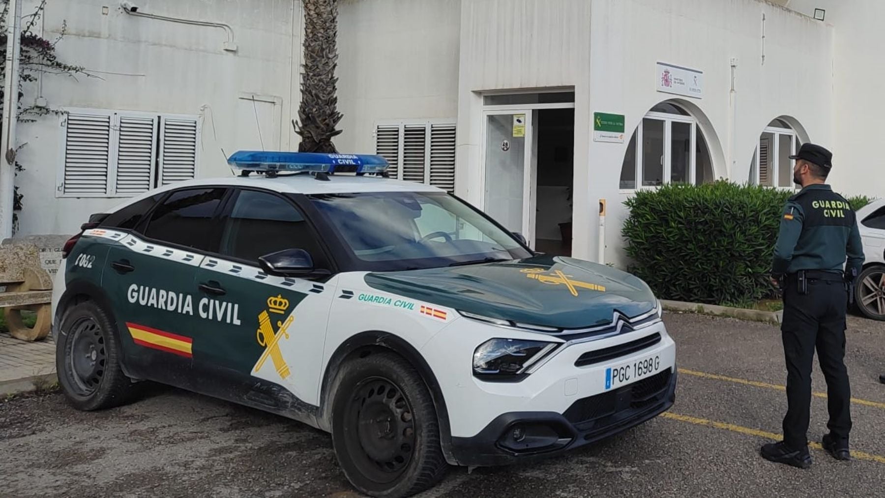 Muere un trabajador en Ibiza tras caer desde 20 metros mientras podaba un árbol