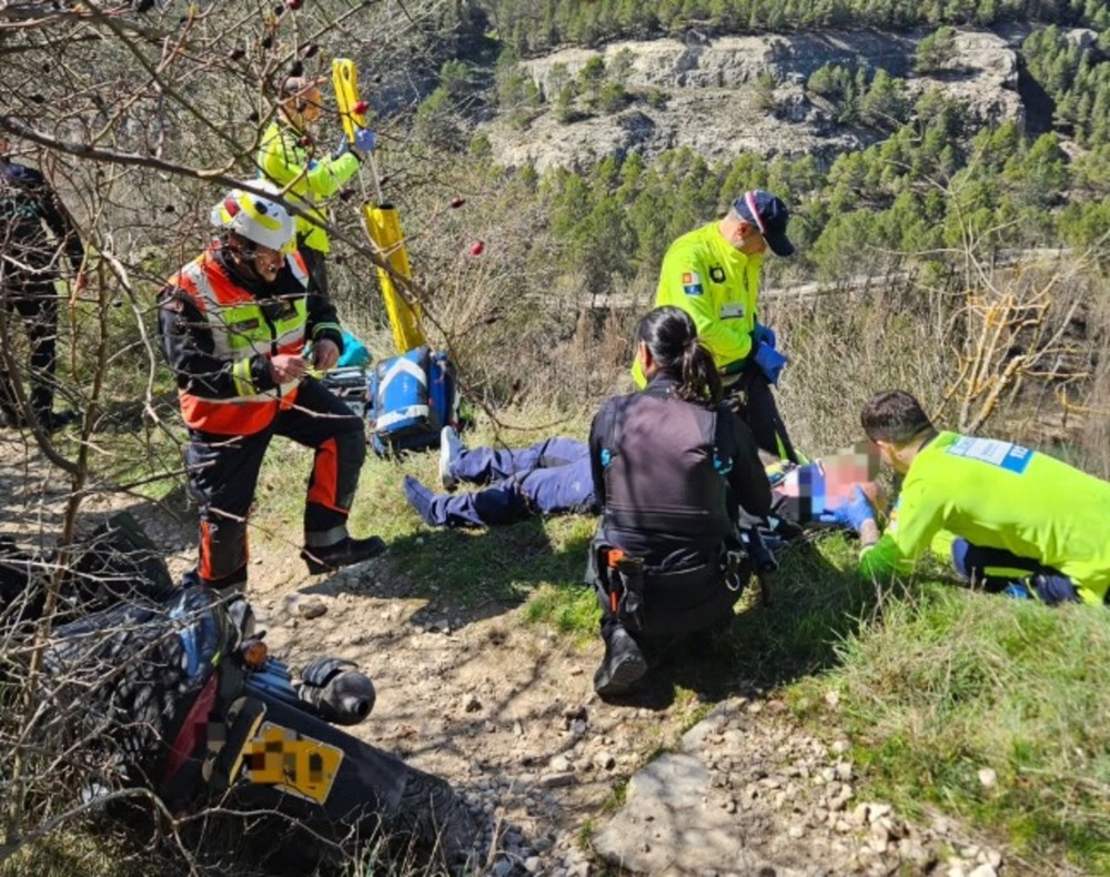 Rescatan a un varón en la senda de la Virgen de las Angustias